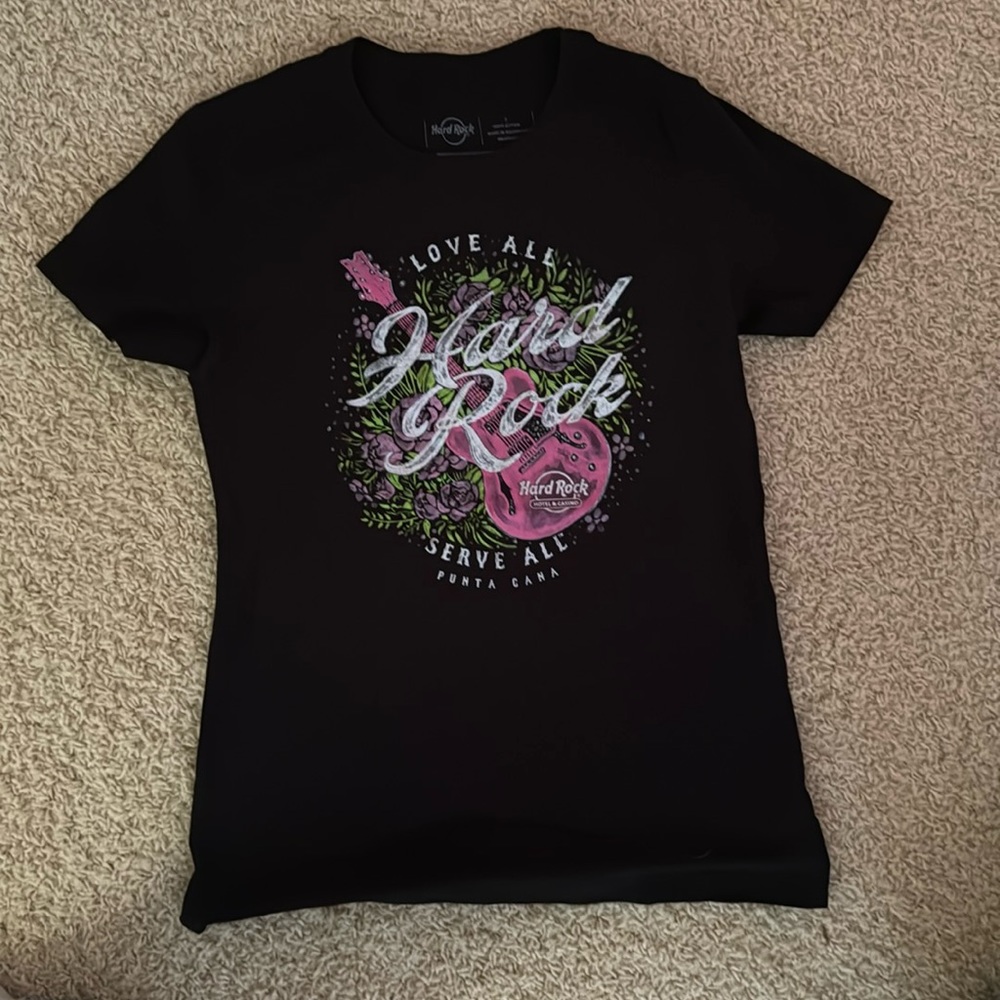Graphic hard rock tee